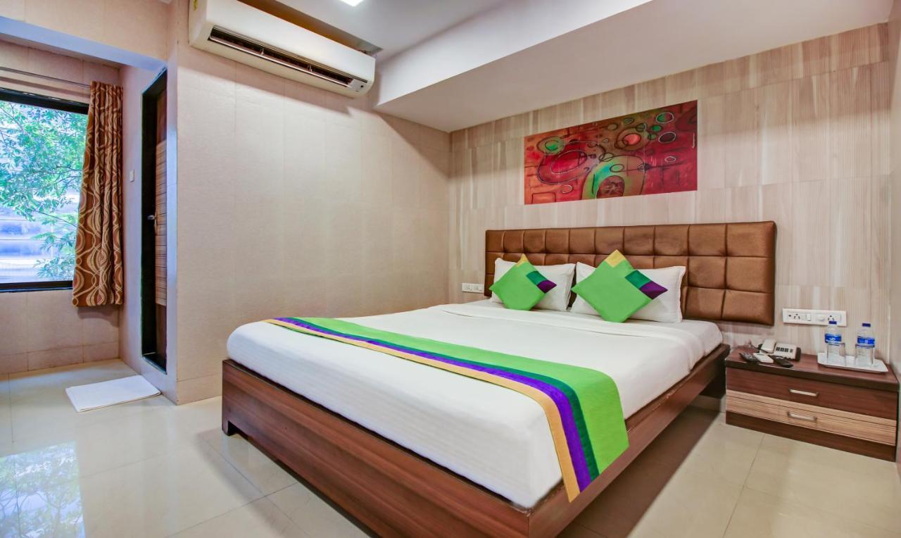 Treebo Lake Bloom Powai Mumbai Exterior foto